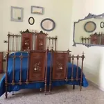 Mezzanino Con Patio E Archi A Vela * Bari