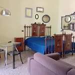 アパート Mezzanino Con Patio E Archi A Vela
