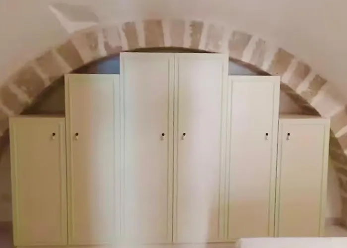 Mezzanino Con Patio E Archi A Vela * Bari