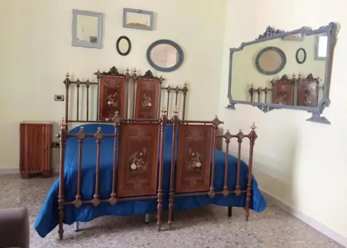 Mezzanino Con Patio E Archi A Vela * Bari