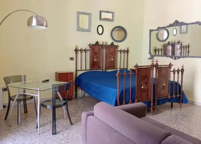 Apartment Mezzanino Con Patio E Archi A Vela